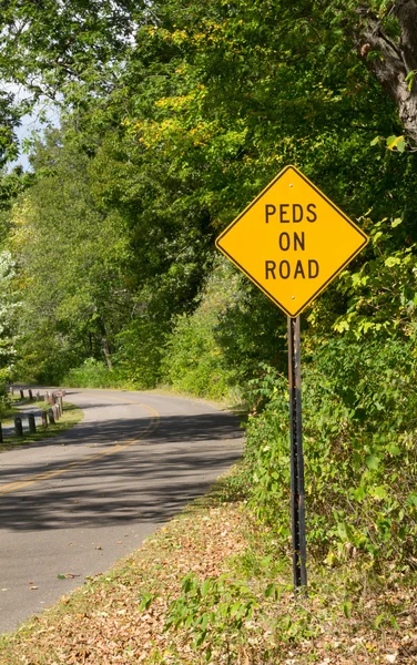 Panneau de sécurité routière piétonne — Photo