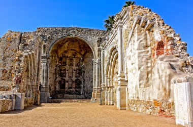 mission san juan capistrano 1812 deprem kalıntıları