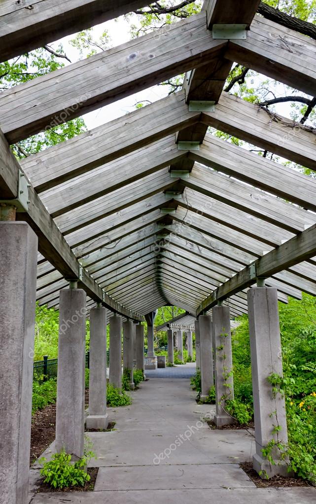 Minnehaha Falls Pergola Garden — Stock Photo © wolterke #14218939