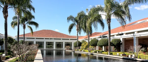 Die richard nixon präsidialbibliothek und museum — Stockfoto