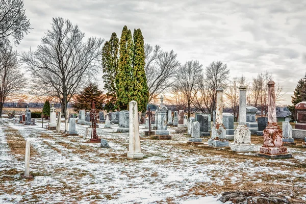 Cementerio rural americano en invierno — Foto de Stock