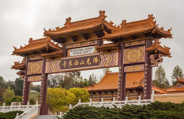 En el templo de Hsi Lai, el monasterio budista chino tradicional más grande de los Estados Unidos — Foto de Stock