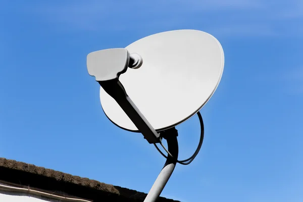 Roof Mounted Satellite Dish — Stock Photo, Image