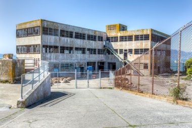 alcatraz Adası cezaevi, hapishane binalar