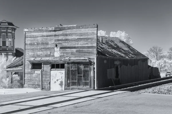 Edificio abbandonato ad Alviso, California in bianco e nero — Foto Stock