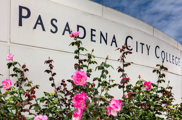 Pasadena City College Sign — Stock Photo, Image