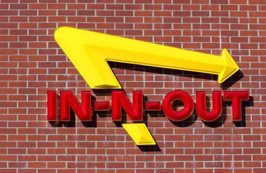 Dış Cephe-n-out burger işareti