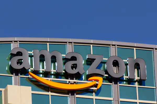 Edifício Amazon em Santa Clara, Califórnia — Fotografia de Stock