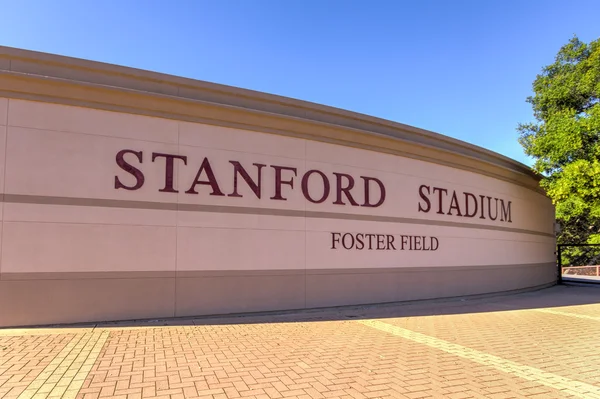 Stanford stadium stanford üzerinde açık spor stadyumdur — Stok fotoğraf