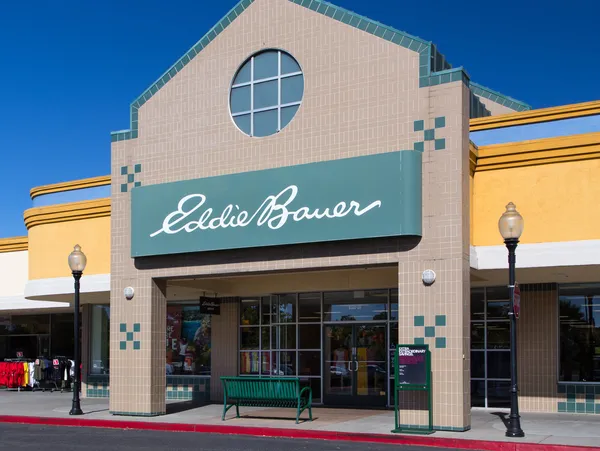 Exterior de loja Eddie bauer — Fotografia de Stock