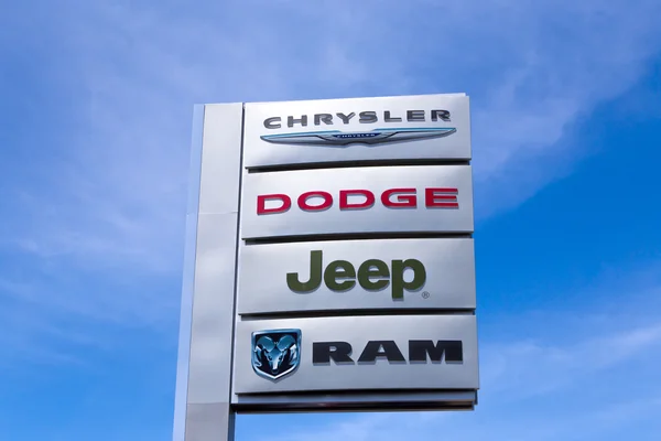 Chrysler Automobile Dealership — Stock Photo, Image