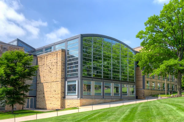 Universiteit van wisconsin wet schoolgebouw — Stockfoto