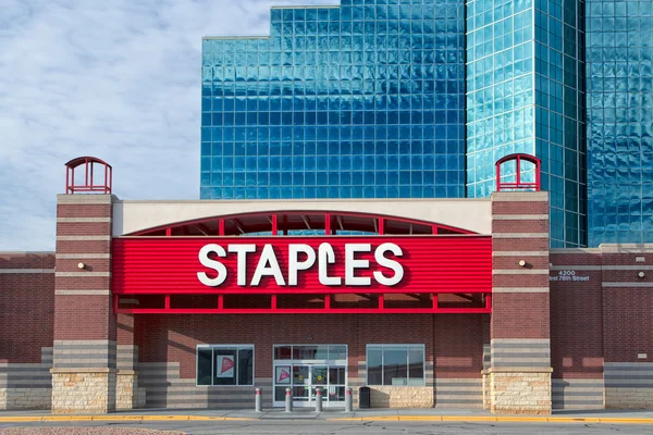 Staples negozio di forniture per ufficio — Foto Stock