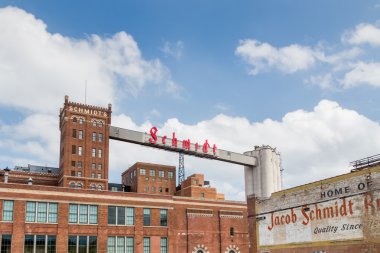 geri yüklenen schmidt brewery