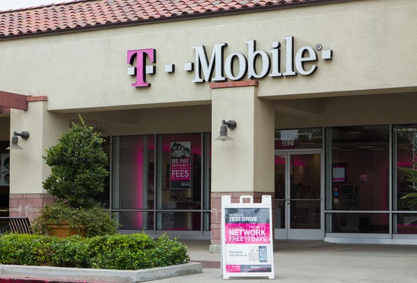 T-Mobile κατάστημα εξωτερικό — Φωτογραφία Αρχείου