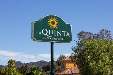 La Quinta Inn and Suites Motel clipart