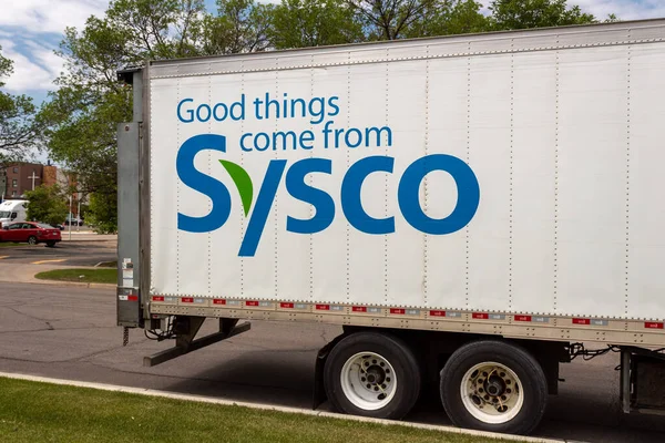Bloomington Usa June 2022 Sysco Food Distribution Truck Trademark Logo — Stock Photo, Image