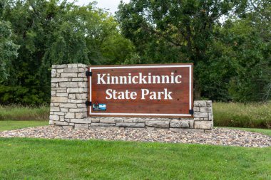 RIVER FALLS, WI, USA - AUGUST 20, 2022: Kinnickinnic State Park entrance and trademark logo.