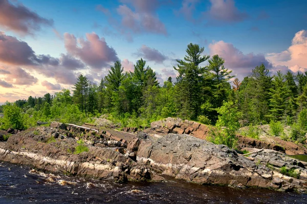 Flytande Louis River Skymningen Jay Cooke State Park Minnesota — Stockfoto