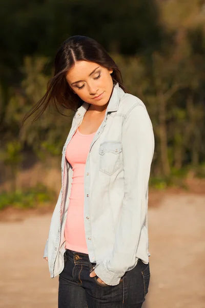 Young beautiful young woman portrait — Stock Photo, Image