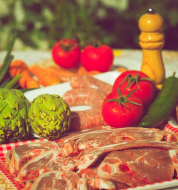 Grup sebze ve et çiğ