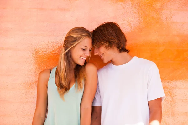 Young beautiful couple having great time — Stock Photo, Image