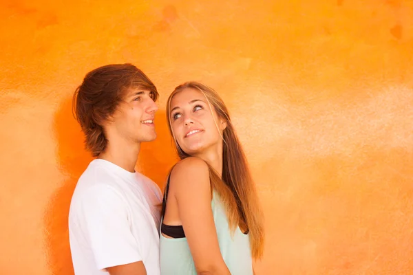 Young beautiful couple having great time — Stock Photo, Image