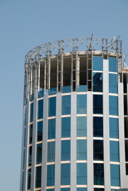 Bir gökdelenin değil Komple Bina