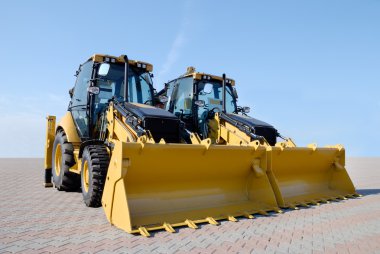 göstermek pencere üzerinde iki yeni buldozerler
