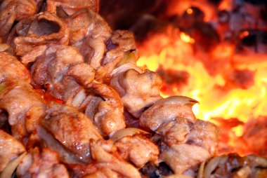 et dilimleri ateşe hazır olun.