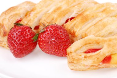 izole bir tabak taze topuz