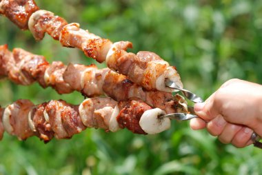 et dilimleri ateşe hazır olun.