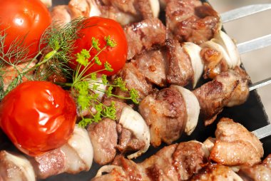 et dilimleri ateşe hazır olun.