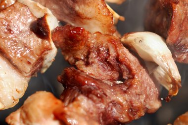 et dilimleri ateşe hazır olun.