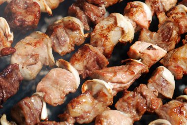 et dilimleri ateşe hazır olun.