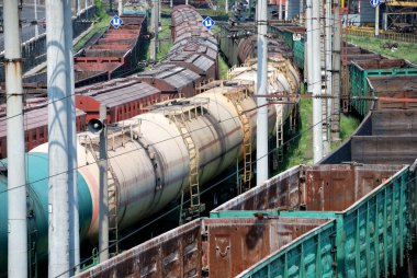 madeni yağ ve diğer yükleri için demiryolu tanklar
