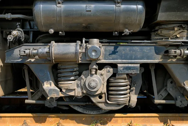 Roue de l'ancien mécanisme du tracteur diesel ferroviaire — Photo