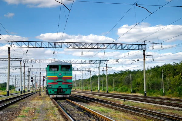 The alone locomotive on the railway — Stock Photo, Image