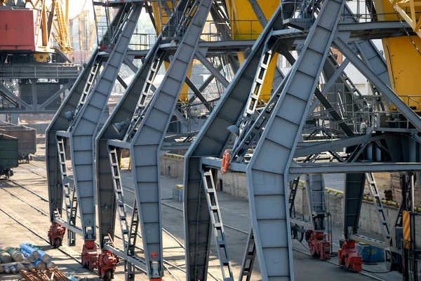 The area in port for loading — Stock Photo, Image