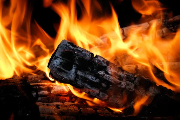 The wood burns on fire — Stock Photo, Image