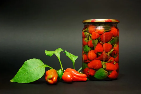 Canned red pepper — Stock Photo, Image