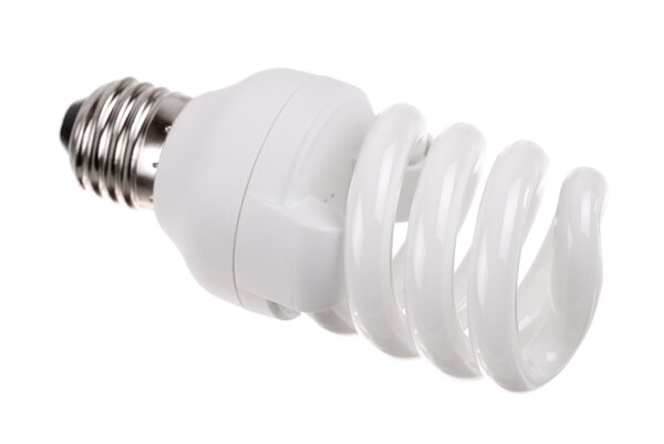 энергосберегающая лампа на белом
