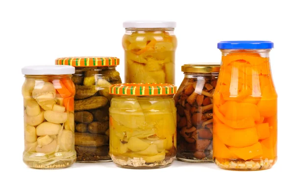 Conjunto de verduras enlatadas. Pepinos, pimientos y setas — Foto de Stock