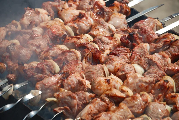 Preparación de carne en llamas — Foto de Stock