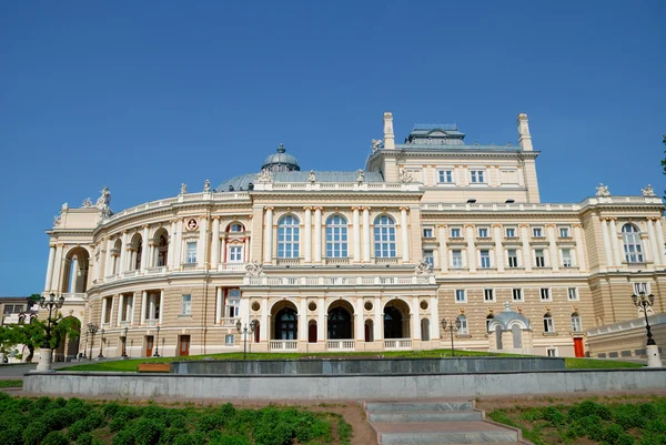 Fachada de ópera en Odessa, Ucrania — Foto de Stock