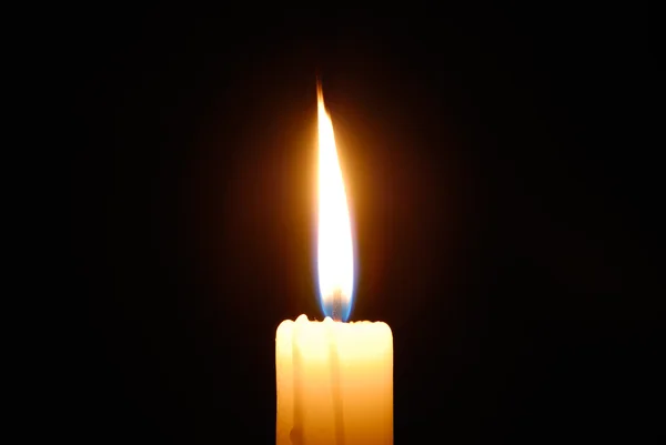 孤立在黑色的蜡烛烧 — 图库照片#