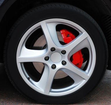 Bir araba tekerleğini kapat.