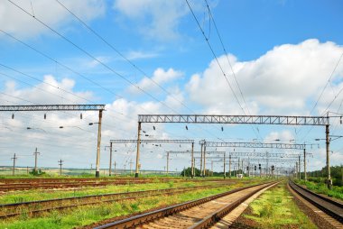 Yaz demiryolu üzerinde göster