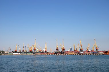 panorama seaport Vinçler ile ticaret