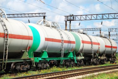tank demiryolu ile taşınır